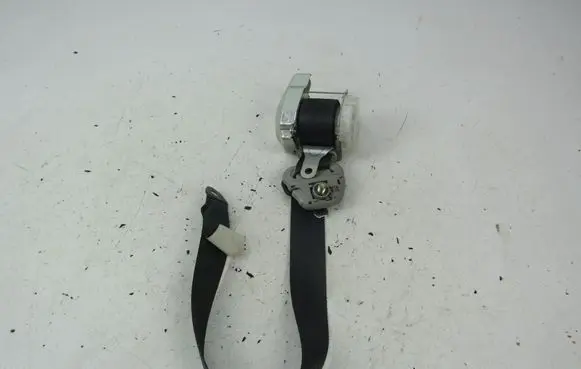 Suzuki Swift I Set of seat belts 