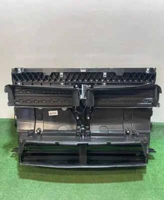 BMW 2 F45 Intercooler air guide/duct channel 15677210