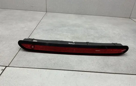 Volkswagen Polo VI Third/center stoplight 5G0945087B