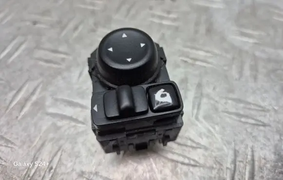 Nissan Qashqai Wing mirror switch 255704EA1B