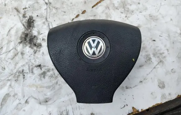 Volkswagen Touran I Steering wheel airbag 5N0880201
