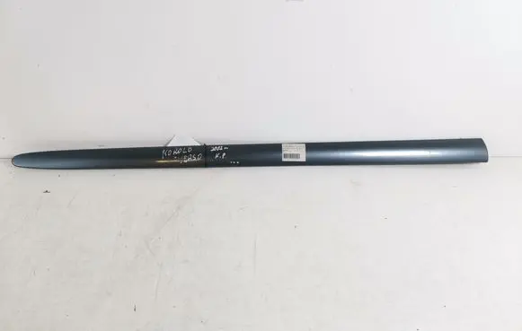 Toyota Corolla Verso E121 Front door trim (molding) 75732-13160