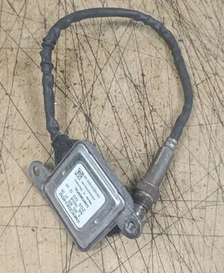 Mercedes-Benz S W222 Lambda probe sensor A0009052709
