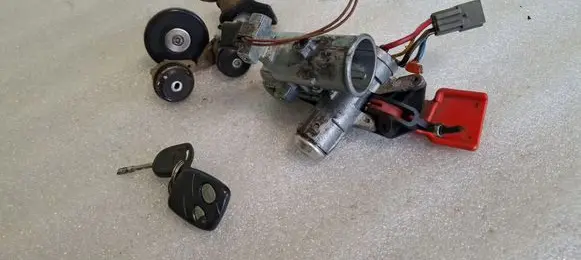 Ford Sierra Ignition lock 138141