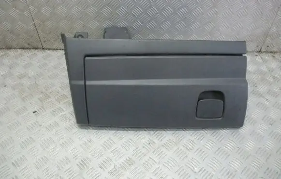 Fiat Croma Glove box