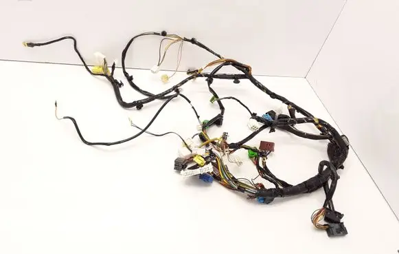Suzuki Swift I Panel wiring 3662062J11 AB620YN23R AB620YN23