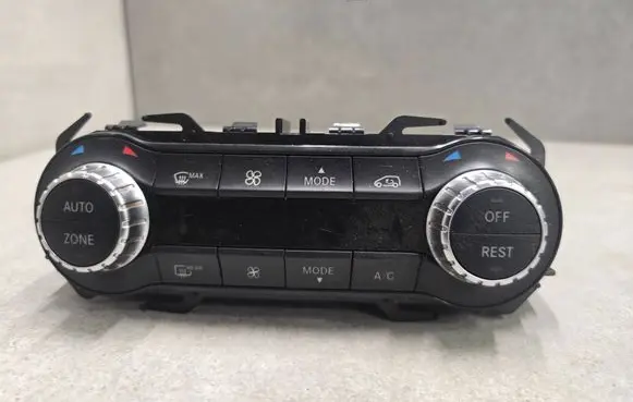 Mercedes-Benz CLA C117 X117 W117 Climate control unit A2469001908 5HB01044803 A2469015103