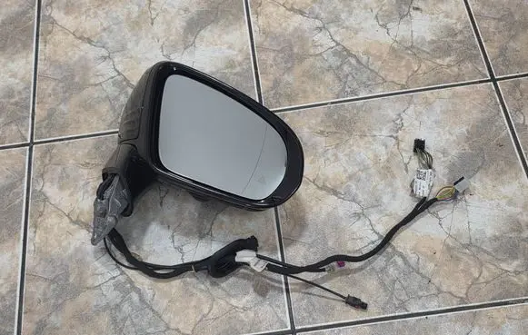 Mercedes-Benz E W238 Front door electric wing mirror A2388101600 A2388103100 A2388101300