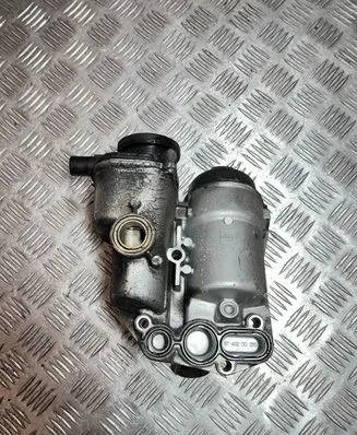 Volvo XC70 Oil filter mounting bracket 30677920 6740230250