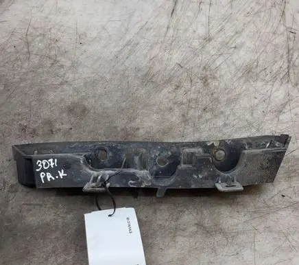 Citroen C5 Front bumper mounting bracket 9681058980