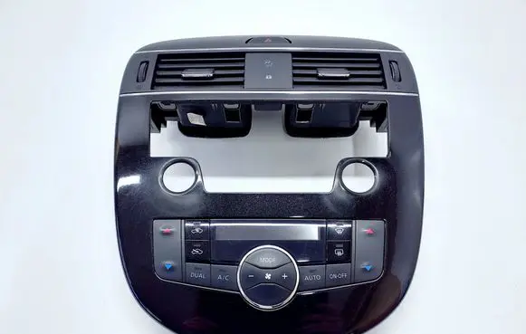 Nissan Pulsar Interior fan control switch 681713ZL0A 682603ZL0A
