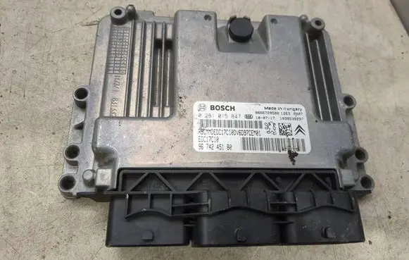 Citroen C3 Engine control unit/module 0281015847 9674245180 9666729580