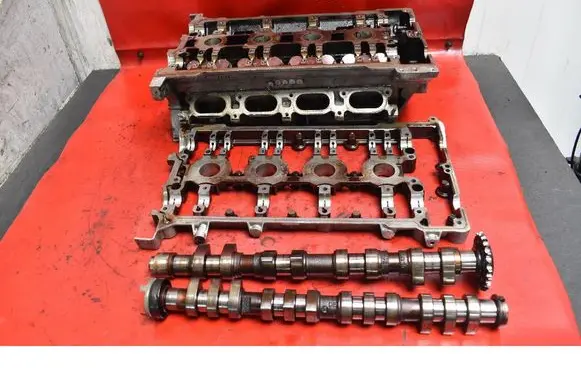 Audi A4 S4 B6 8E 8H Engine head 06B103373AM