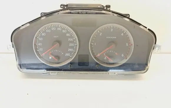 Volvo V50 Speedometer (instrument cluster) 8697035 30710071