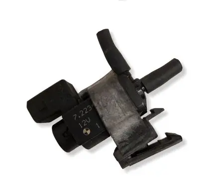 BMW 5 E60 E61 Turbo solenoid valve 72234100 06T125 1742712