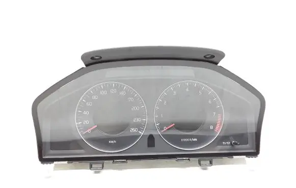 Volvo V70 Speedometer (instrument cluster) 30786622 30786622AB