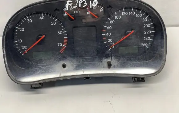 Audi A4 S4 B5 8D Speedometer (instrument cluster) 8D0919861H