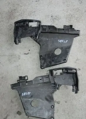 Volvo S80 Engine mounting bracket 3066107330661072