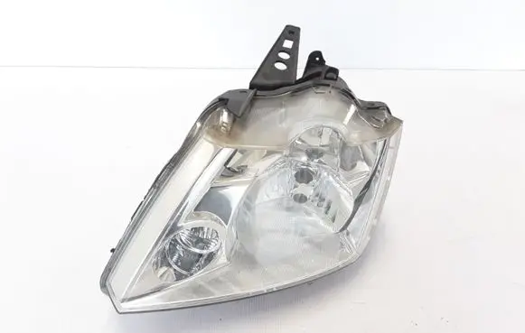 Renault Modus Headlight/headlamp 8200301837