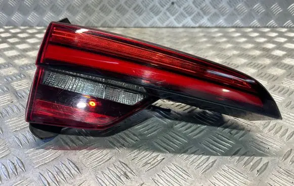Audi A4 S4 B9 Tailgate rear/tail lights 8W9945093
