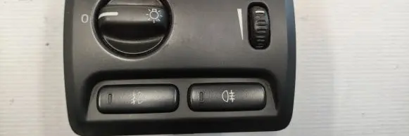 Volvo XC70 Light switch 8691749