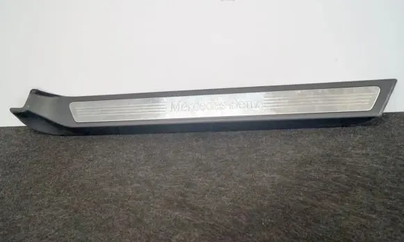 Mercedes-Benz E A207 Front sill trim cover A2076800074