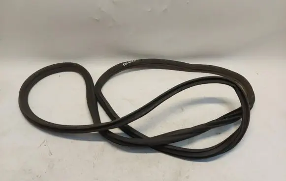 Mercedes-Benz EQV 447 Front door rubber seal mereqv