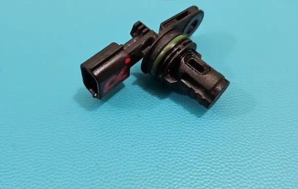 Nissan Juke I F15 Camshaft position sensor 237312832R IMPRK1453306