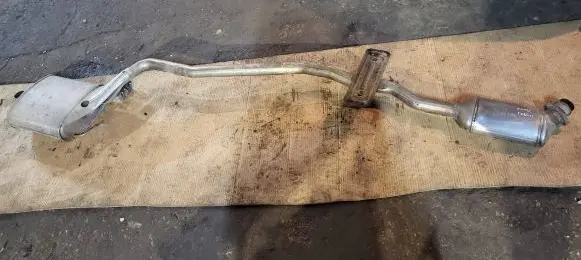 BMW 5 E39 Muffler/silencer 2246727 2236885003 CEG170701800
