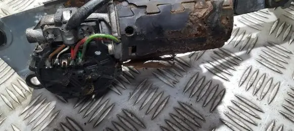 Citroen Xsara Wiper motor 0390241374
