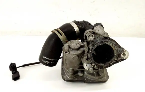 Nissan Qashqai EGR valve 147104647R 147138491R