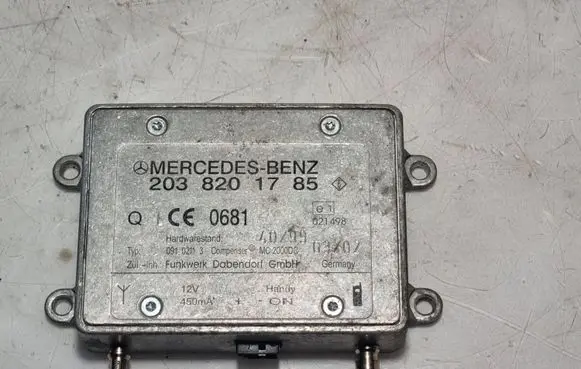 Mercedes-Benz E W210 Aerial antenna amplifier 2038201785