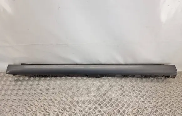 Toyota Avensis T250 Sill 