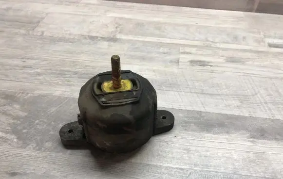 Audi A8 S8 D3 4E Gearbox mount
