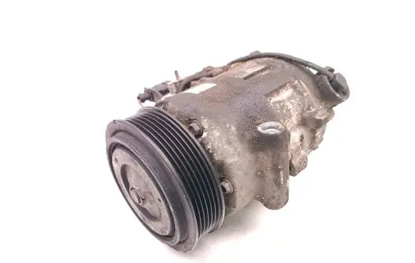Skoda Fabia Mk1 (6Y) Air conditioning (A/C) compressor (pump) 6Q0820803K