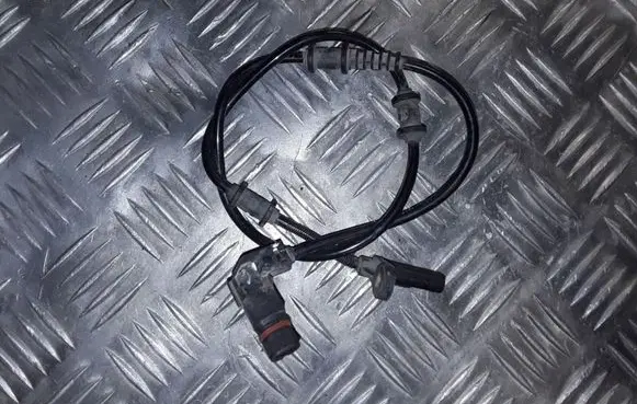 Chrysler 300 - 300C ABS rear brake sensor 04779246AC 25071160924