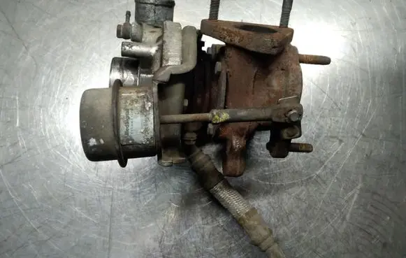 Volkswagen Golf III Turbo 0281457010