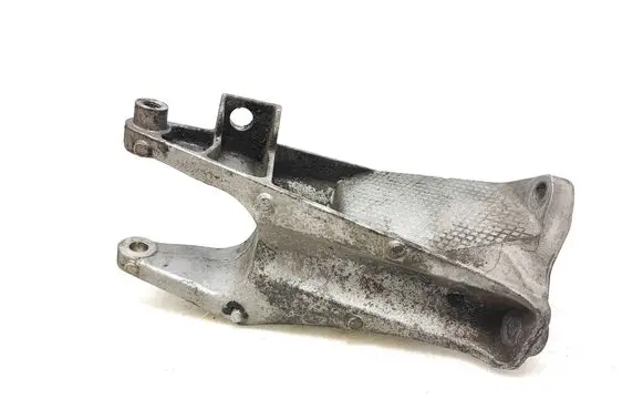 Volkswagen Transporter - Caravelle T5 Engine mounting bracket 7E0199343