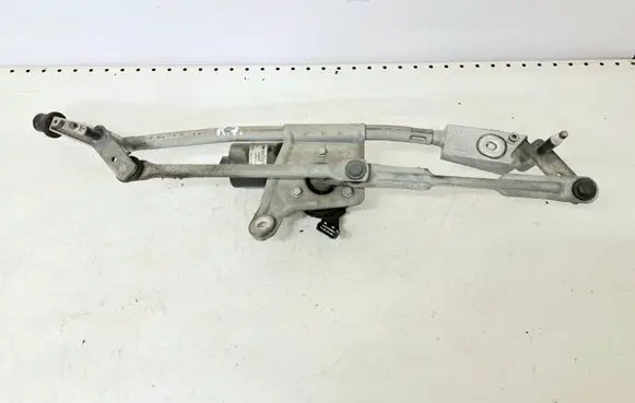 Volvo V70 Front wiper linkage and motor
