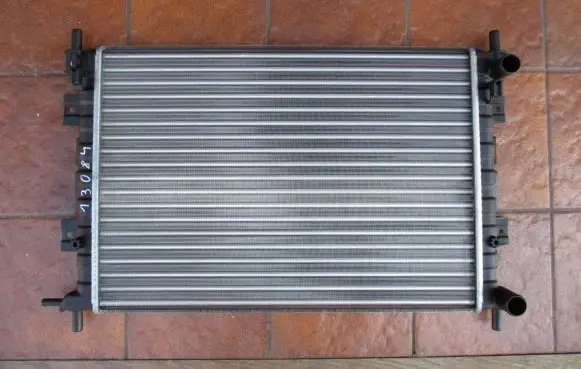 Ford Fiesta Coolant radiator 18002398 QER2406