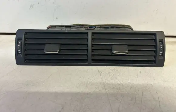 Audi A4 S4 B7 8E 8H Dash center air vent grill 8E0820951H
