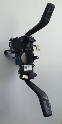 Volkswagen PASSAT B7 Indicator stalk