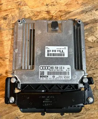 Audi A4 S4 B7 8E 8H Engine control unit/module 0261S02463