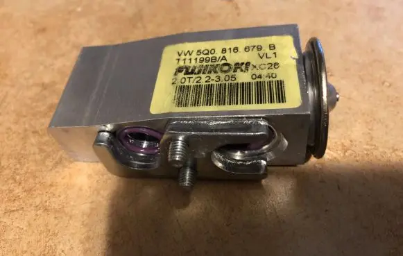 Volkswagen T-Roc Other devices 5Q0816679B