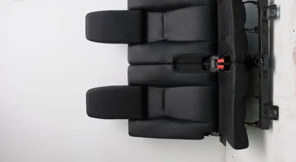 Land Rover Discovery Sport Second row seats 