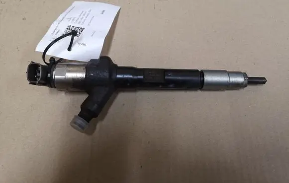 Mazda 6 Fuel injector R2AA13H50