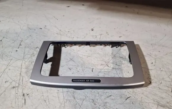 Volkswagen PASSAT CC Radio/GPS head unit trim 3C0858069A