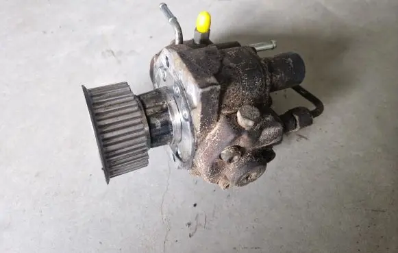 Mitsubishi L200 Fuel injection high pressure pump 1460A053