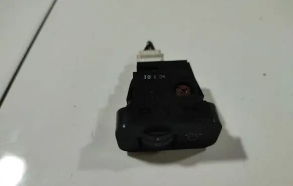 Honda Jazz Headlight level height control switch M20010