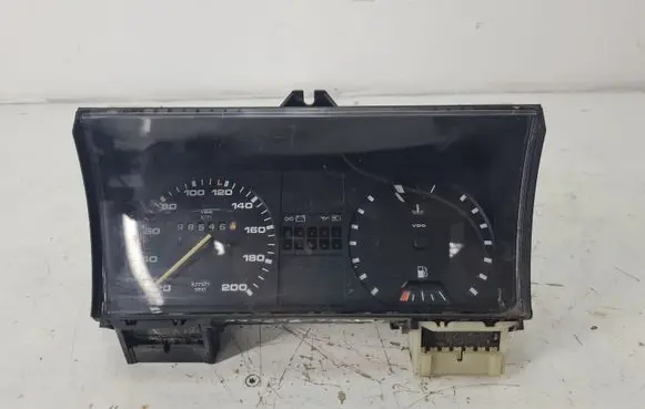 Volkswagen Jetta II Speedometer (instrument cluster) 191919033AT